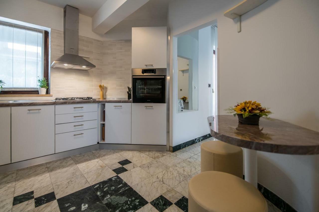 Cave Romane Apartment With Private Pool And Sea View Vinkuran Exterior photo